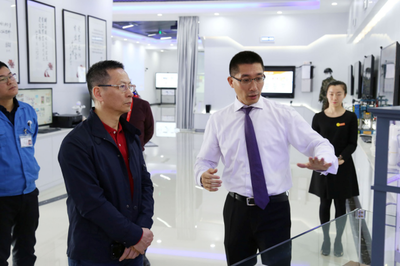 香山衡器與中山聯(lián)通強(qiáng)強(qiáng)聯(lián)合，以計(jì)算機(jī)軟硬件技術(shù)研發(fā)驅(qū)動(dòng)品牌升級(jí)新篇章